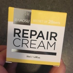Korean facial repair moisturizer cream✨